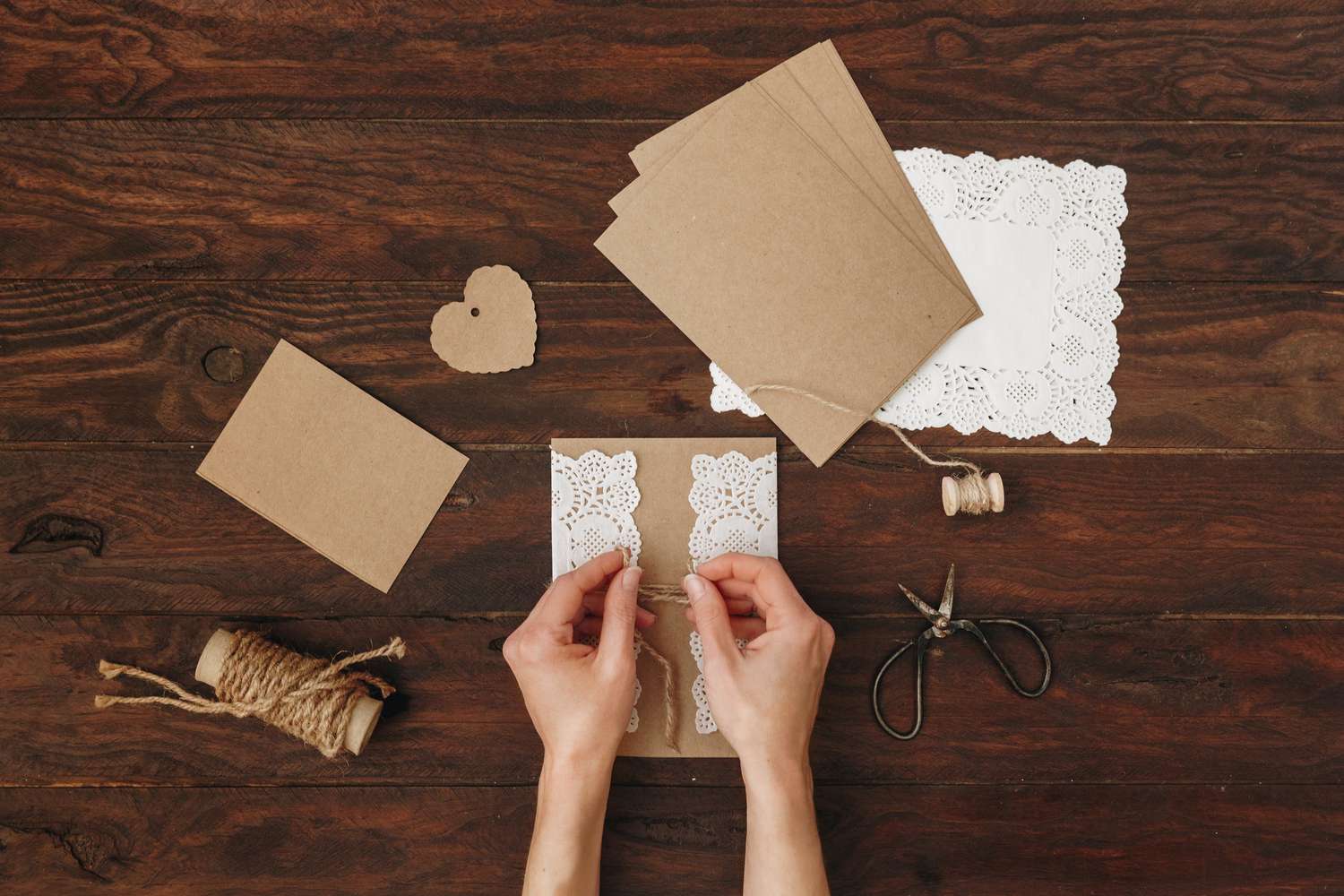 DIY Eco-Pleasant Wedding ceremony Invites: 6 Steps