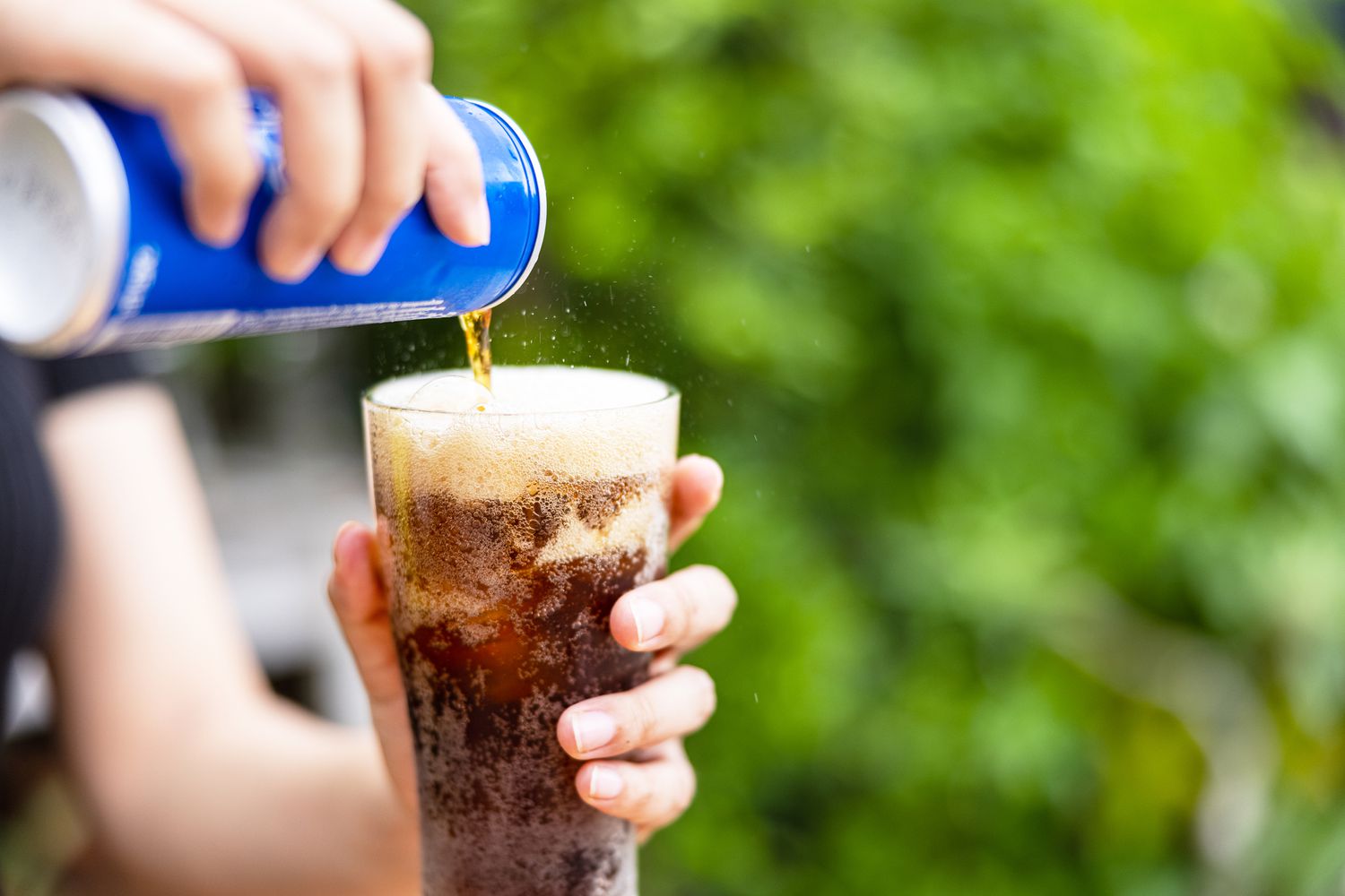 Is Soda Vegan? Easy methods to Select a Plant-Primarily based Carbonated Drink