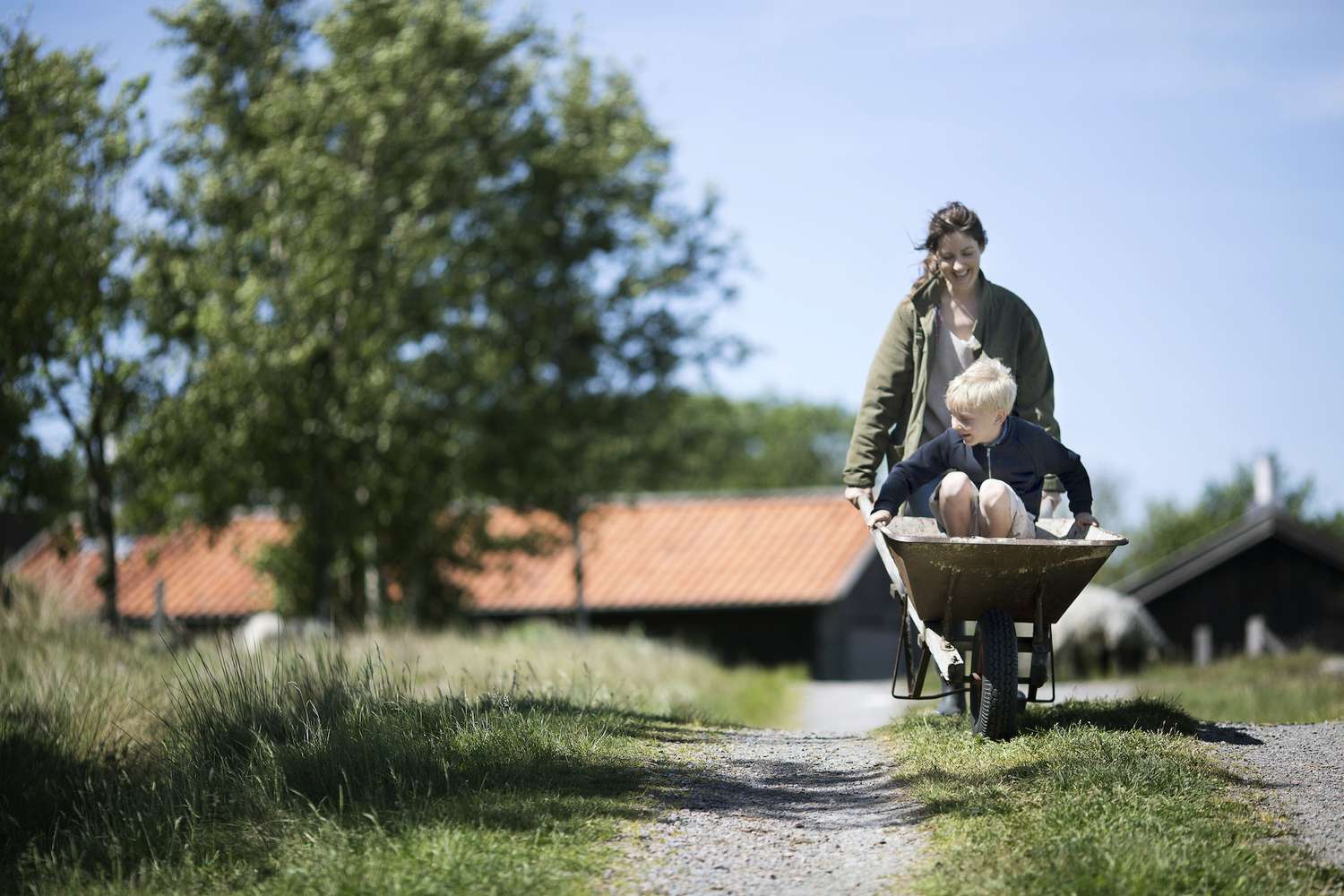 How Do Rural Moms Hold Their Youngsters Protected When Taking part in Open air?